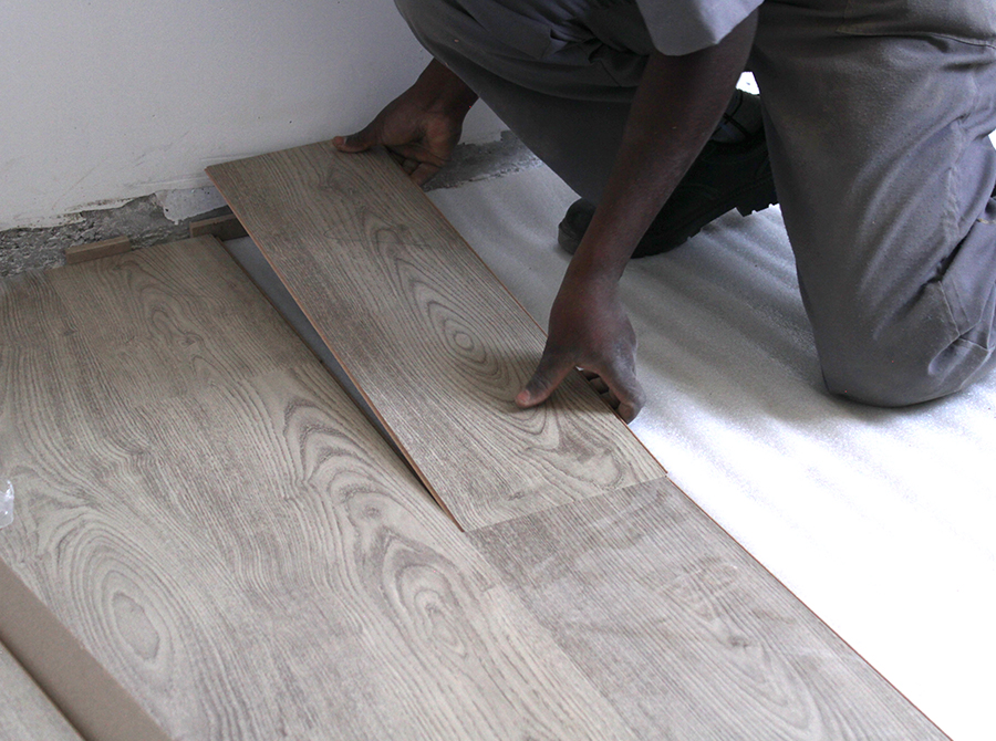 Floor underlays and carpet installation